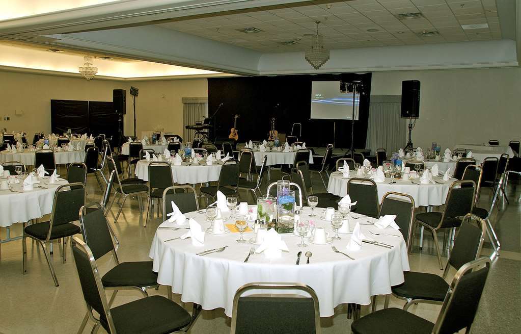 Lakeland Inn Hotel Cold Lake Facilidades foto