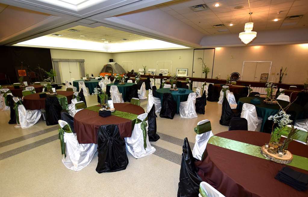 Lakeland Inn Hotel Cold Lake Facilidades foto
